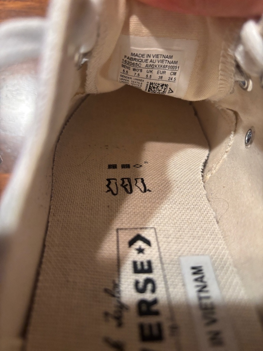 CONVERSE Chuck 70 Low Top Shoes - Picture 6 of 9
